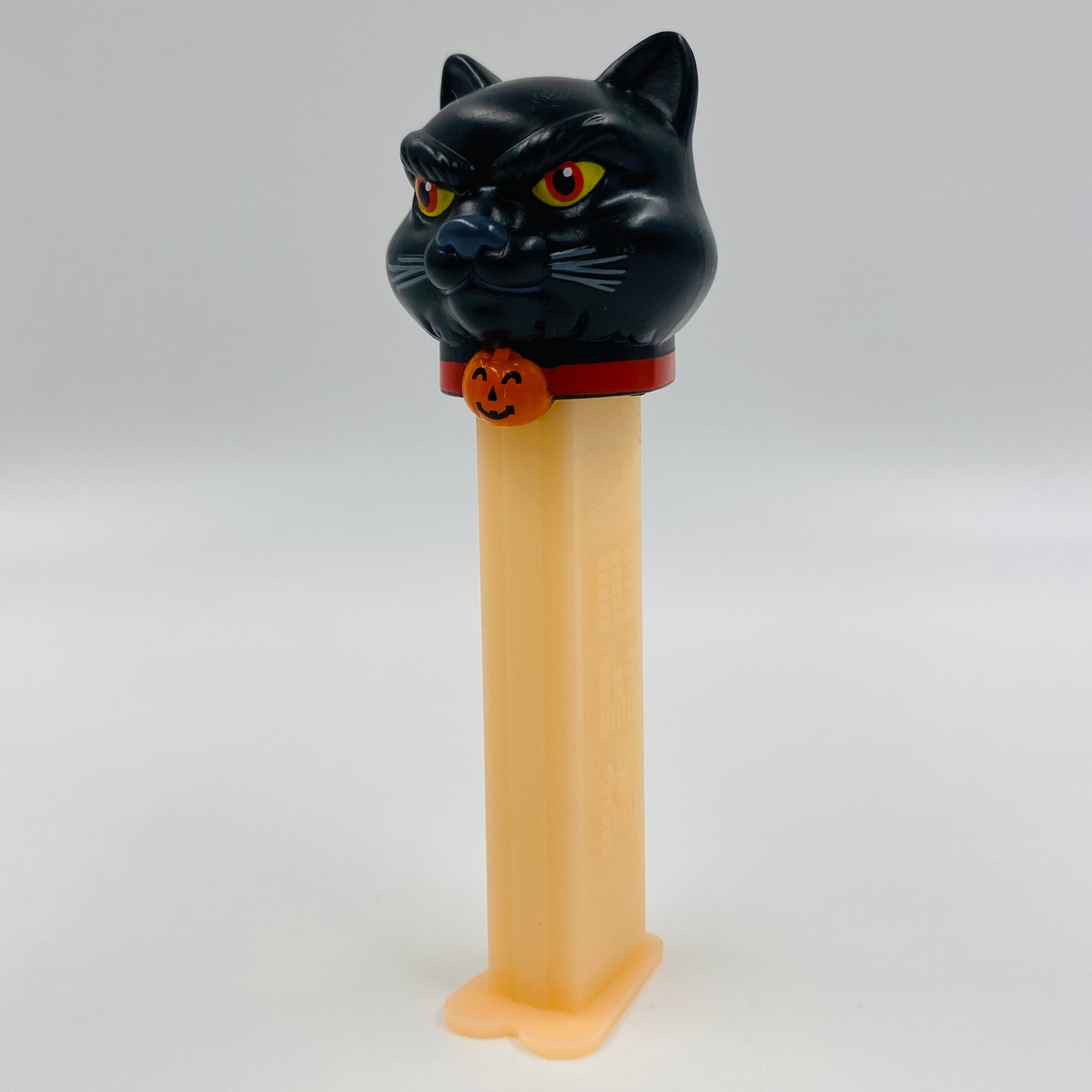 Halloween Glow in the Dark Black Cat PEZ dispenser (2003) loose 5.9 China
