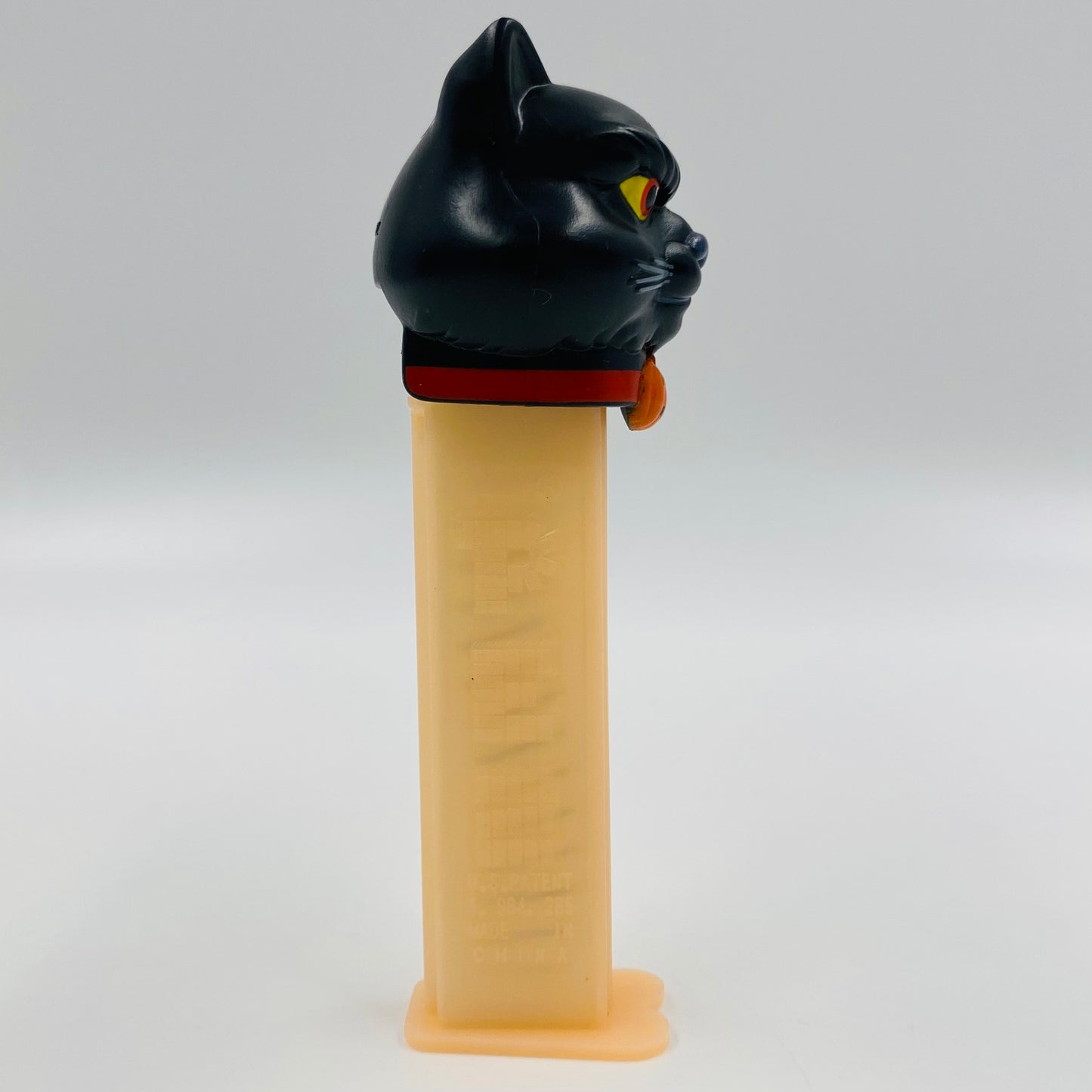 Halloween Glow in the Dark Black Cat PEZ dispenser (2003) loose 5.9 China