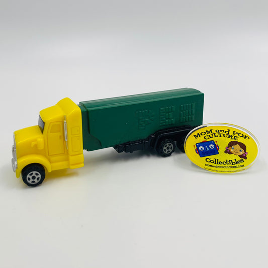 PEZ Trucks Series E yellow cab/green trailer PEZ dispenser (2004) loose 5.9 China