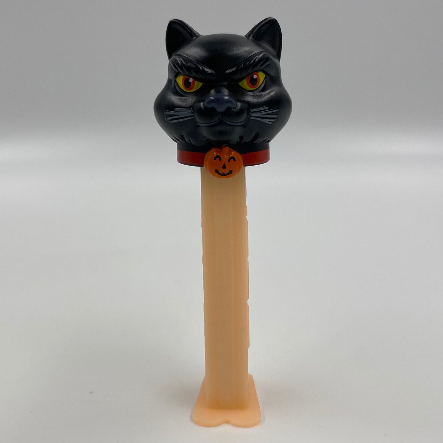 Halloween Glow in the Dark Black Cat PEZ dispenser (2003) loose 5.9 China