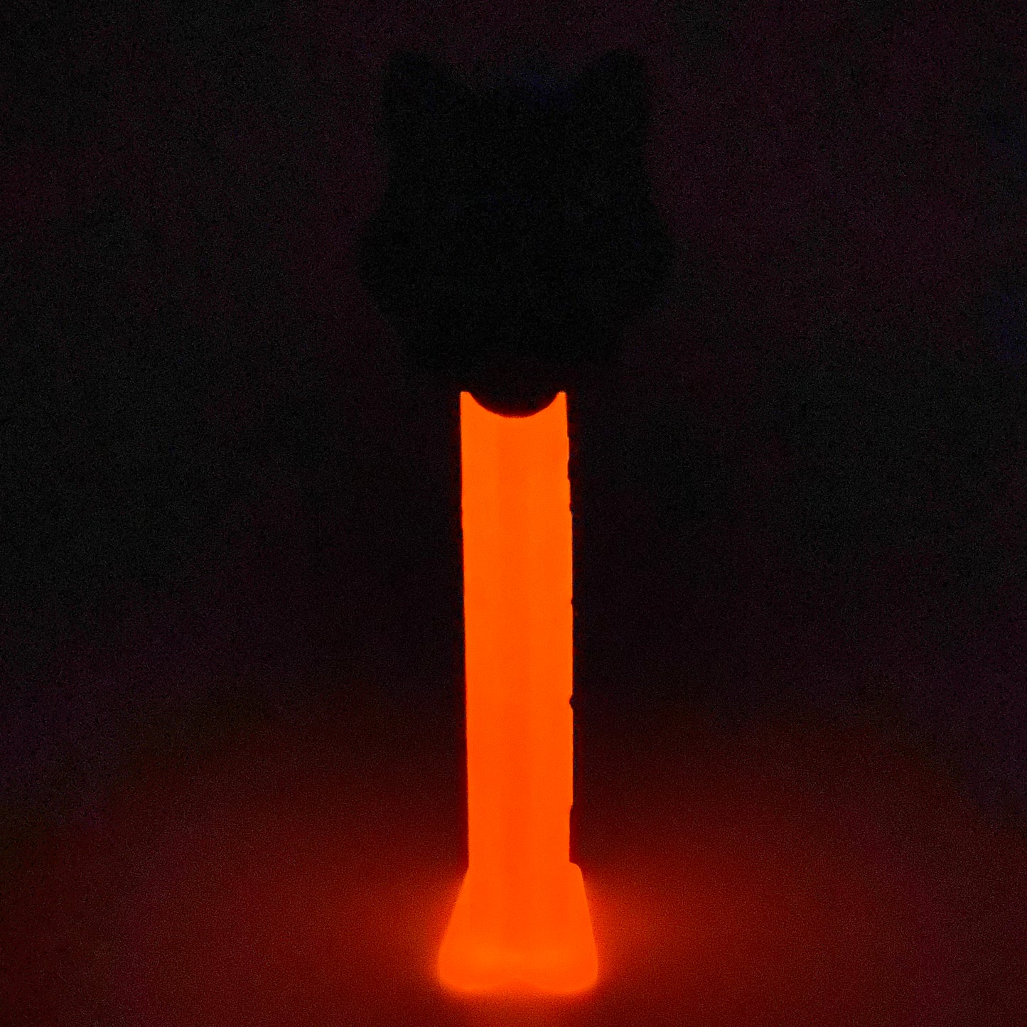 Halloween Glow in the Dark Black Cat PEZ dispenser (2003) loose 5.9 China