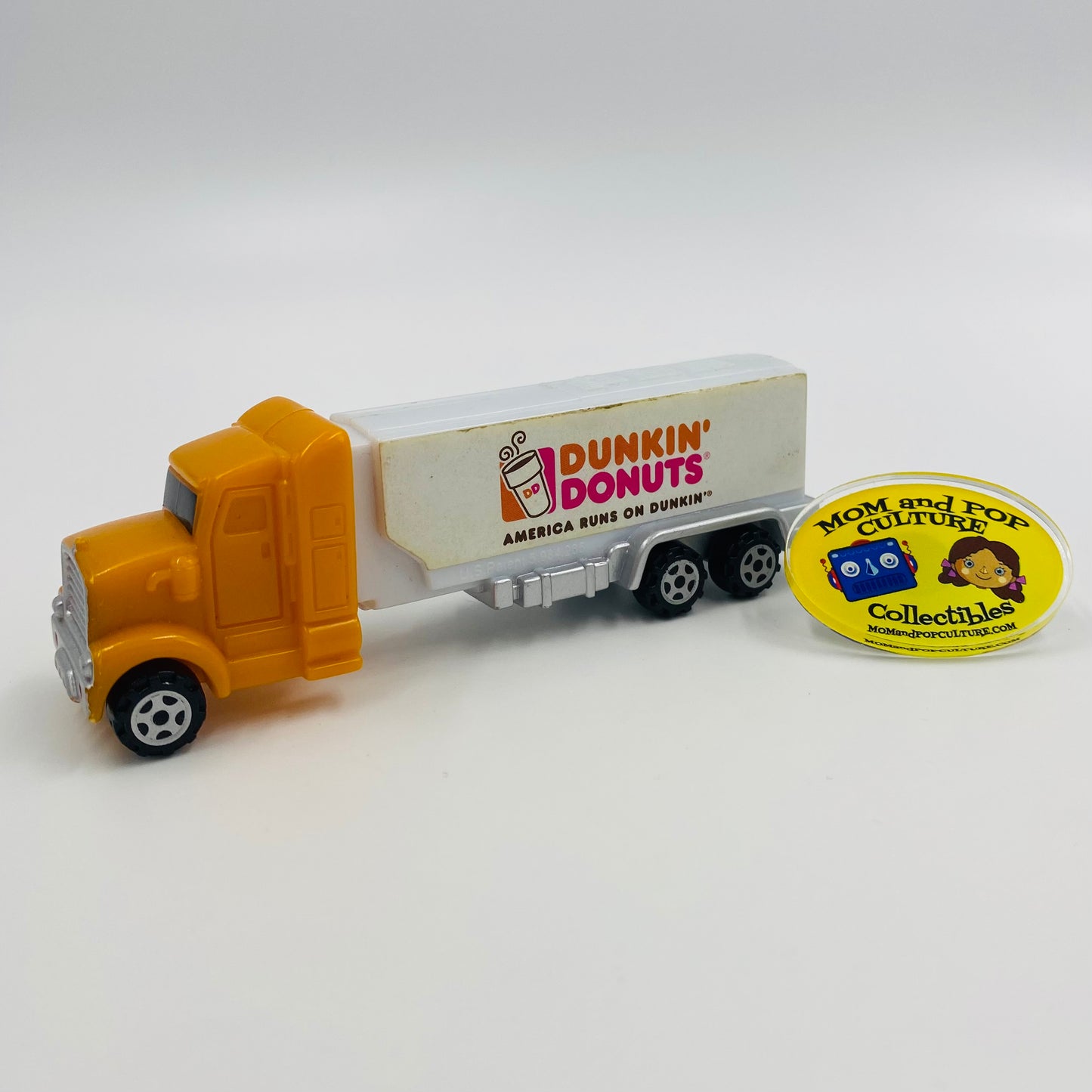 PEZ Trucks Dunkin' Donuts Truck PEZ dispenser (2016) loose 5.9 China