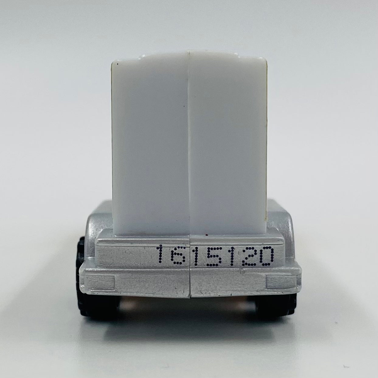 PEZ Trucks Dunkin' Donuts Truck PEZ dispenser (2016) loose 5.9 China
