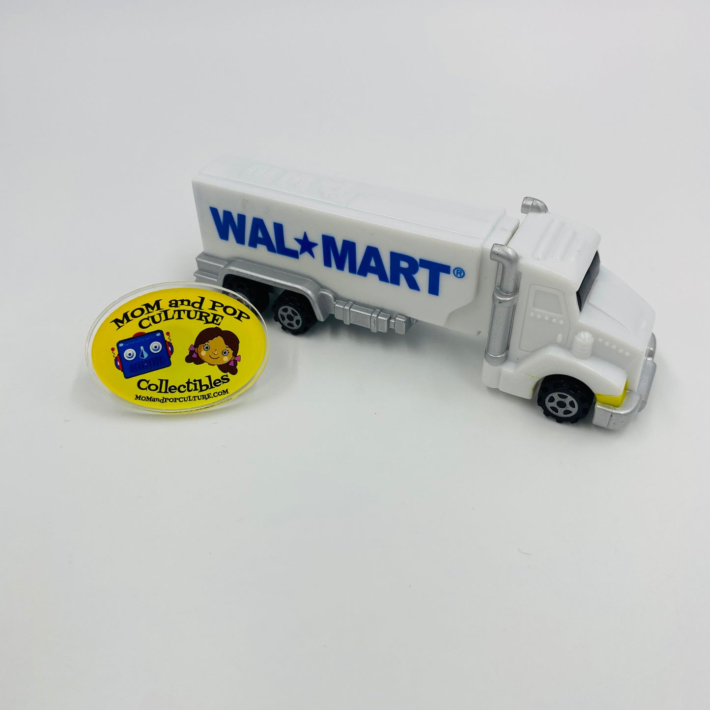 PEZ Trucks Walmart Truck PEZ dispenser (2006) loose 5.9 China