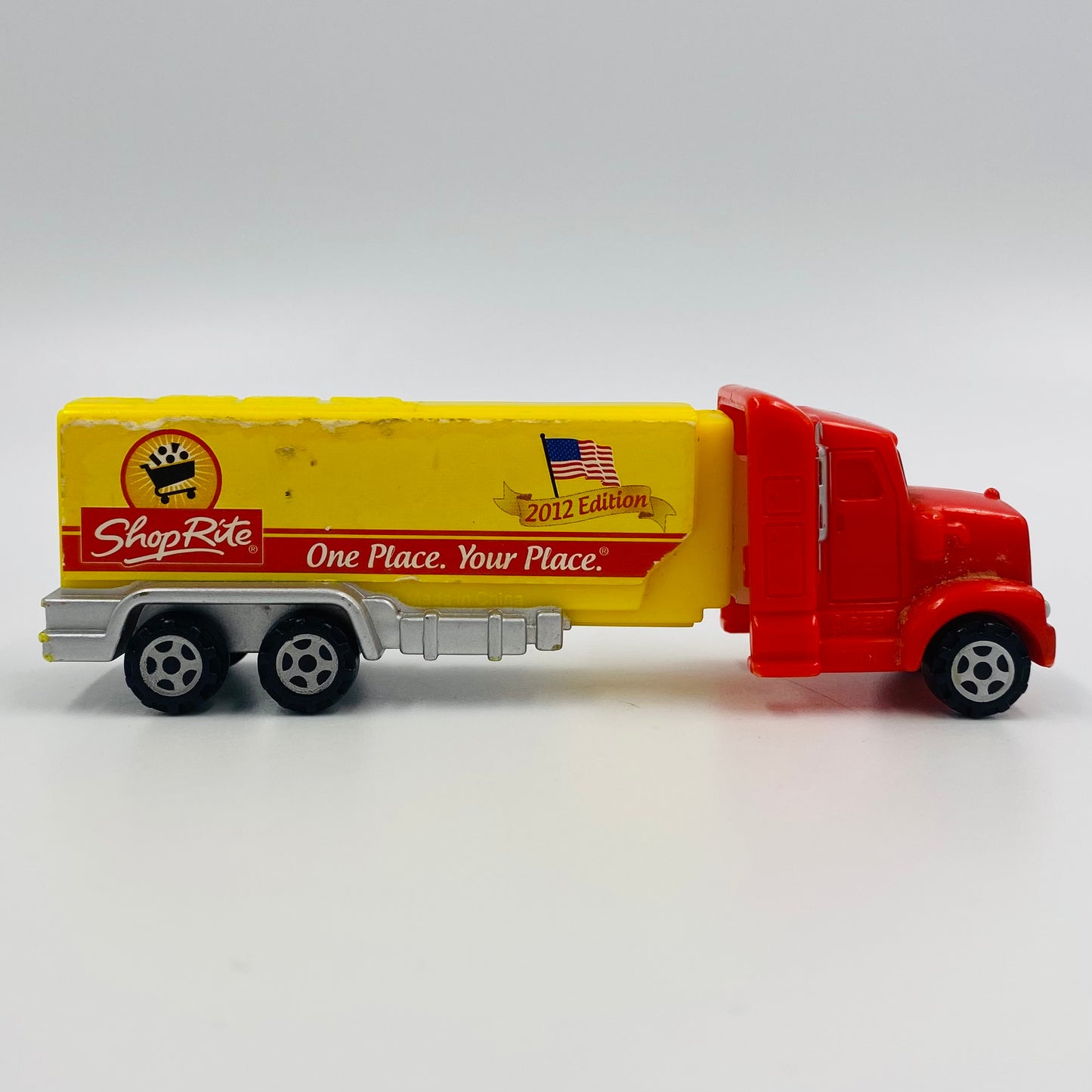 PEZ Trucks Shop Rite Truck PEZ dispenser (2012) loose 5.9 China