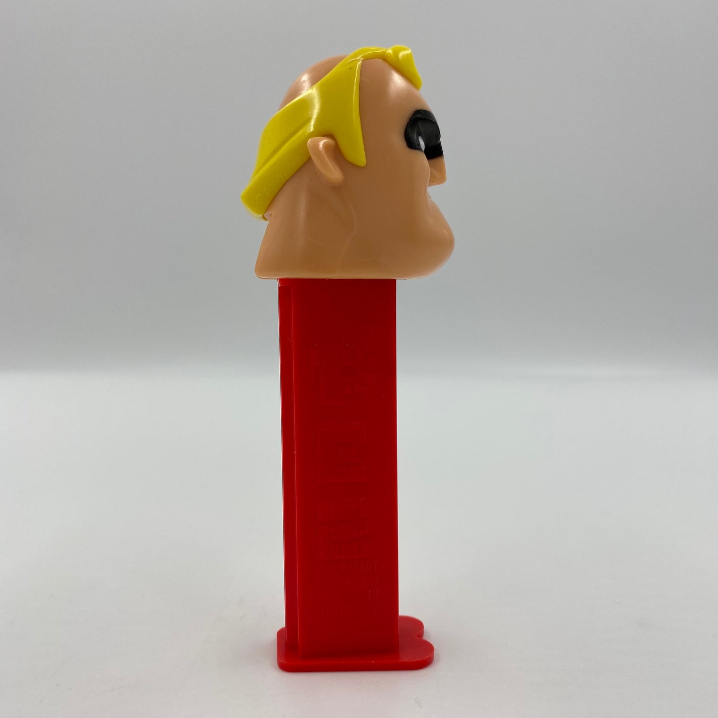 The Incredibles Mr. Incredible PEZ dispenser (2004) loose