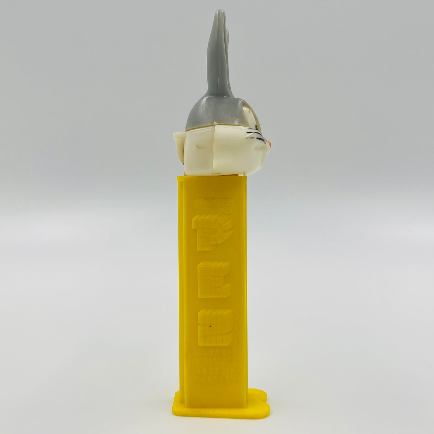 M&PC PEZ Dispenser FUN PACK: Warner Bros Royalty!