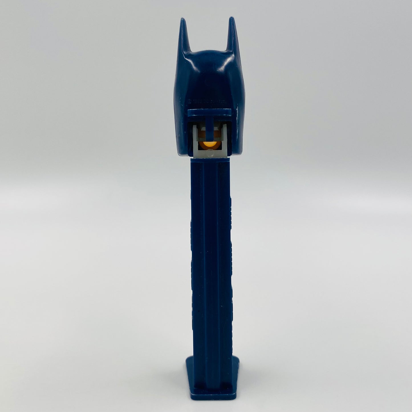 M&PC PEZ Dispenser FUN PACK: Warner Bros Royalty!