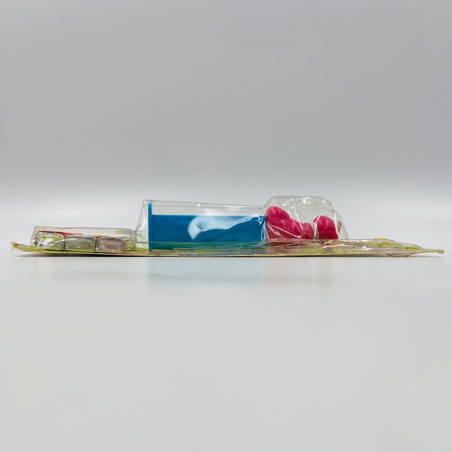 Bugz Clumsy Worm PEZ dispenser (2000) carded 4.9 Hungary