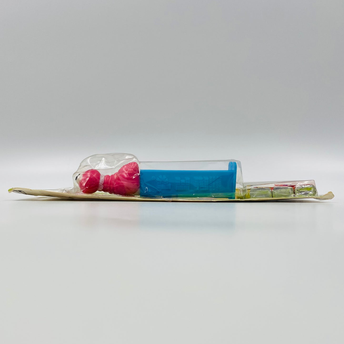 Bugz Clumsy Worm PEZ dispenser (2000) carded 4.9 Hungary