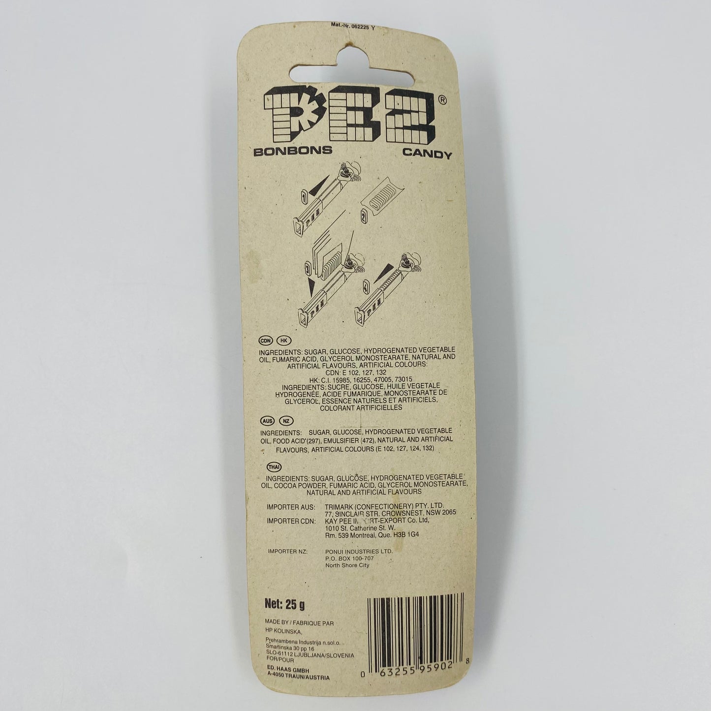 Icee Winter Bear PEZ dispenser (1991) Canadian card 4.9