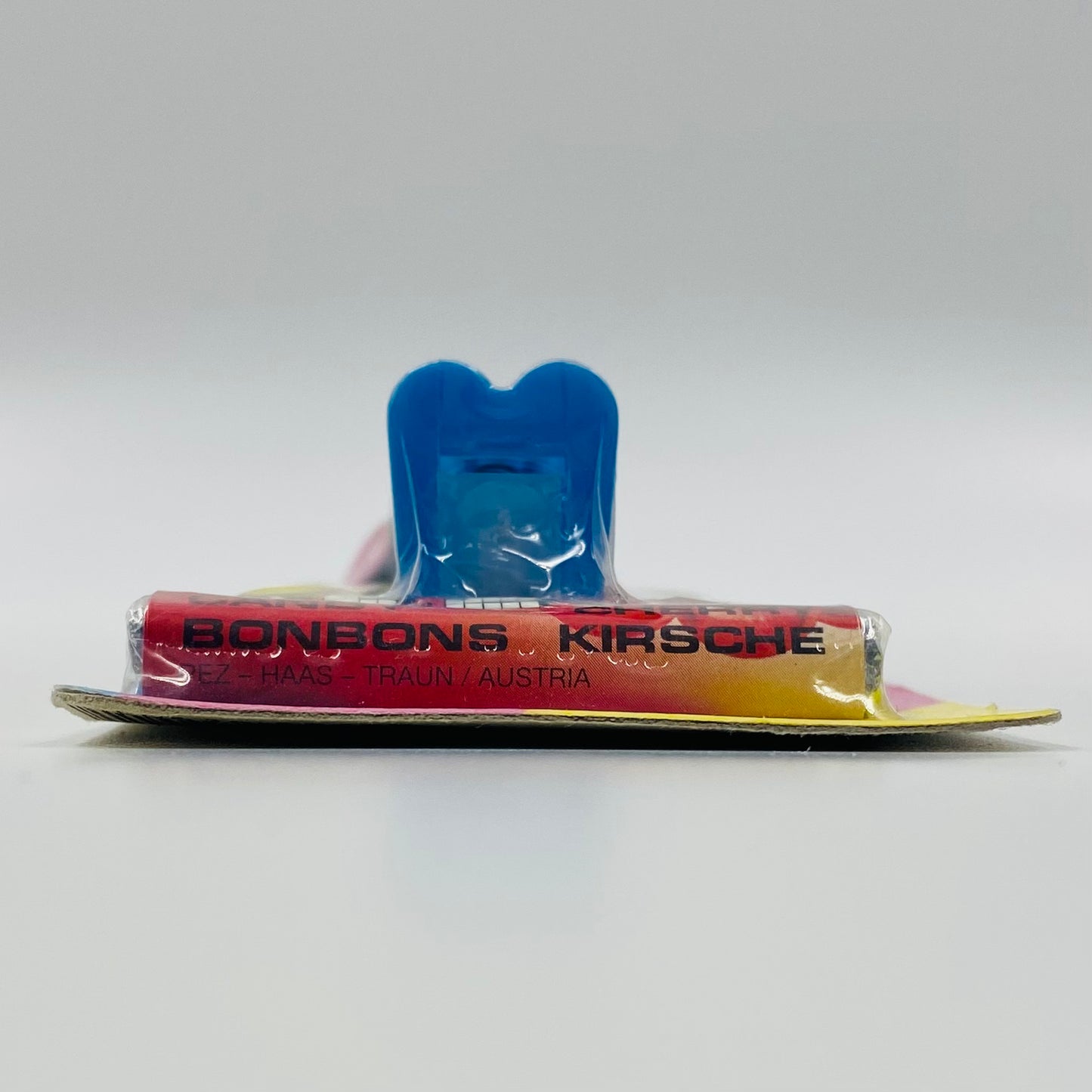 MGM Cartoons Tuffy PEZ dispenser (1990's) Canadian card 4.9 Hungary