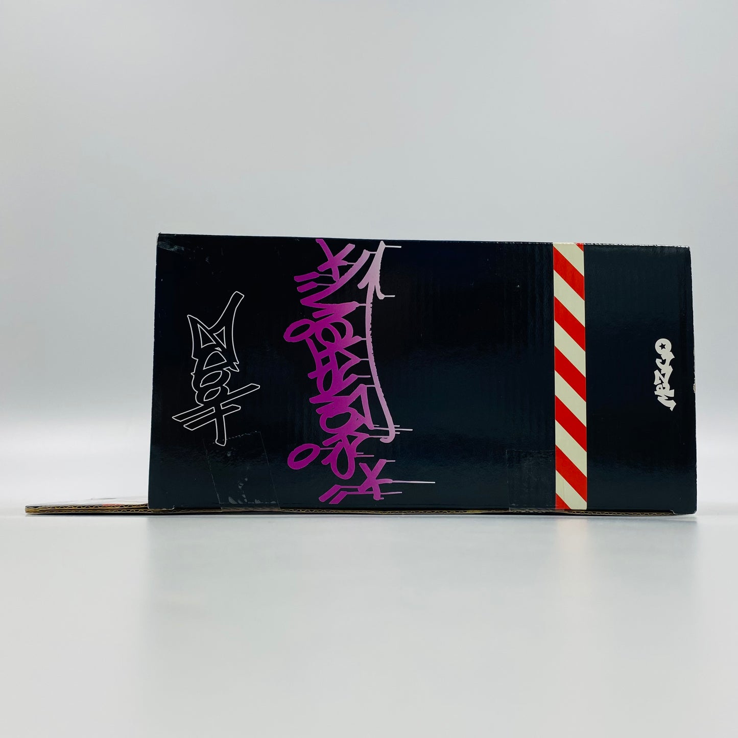 Hoodz 4-piece vinyl action figure set (2002) Mezco