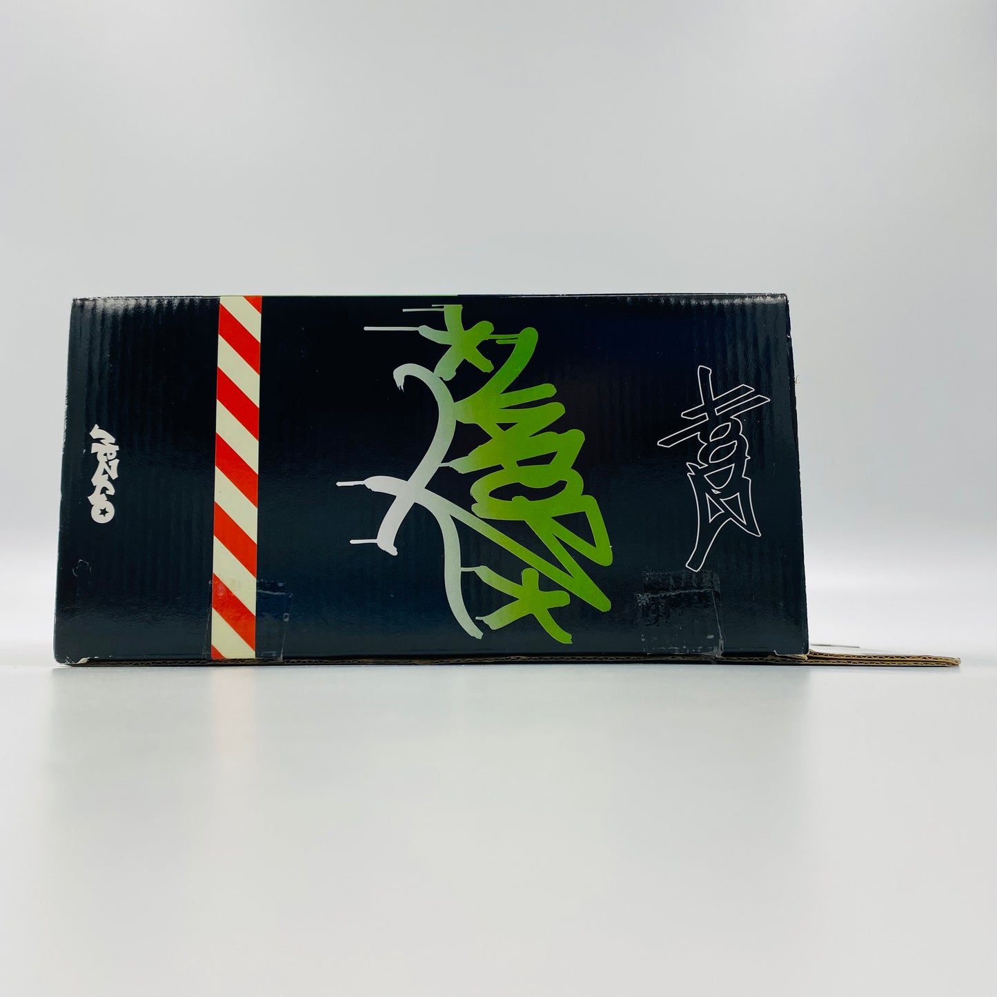 Hoodz 4-piece vinyl action figure set (2002) Mezco