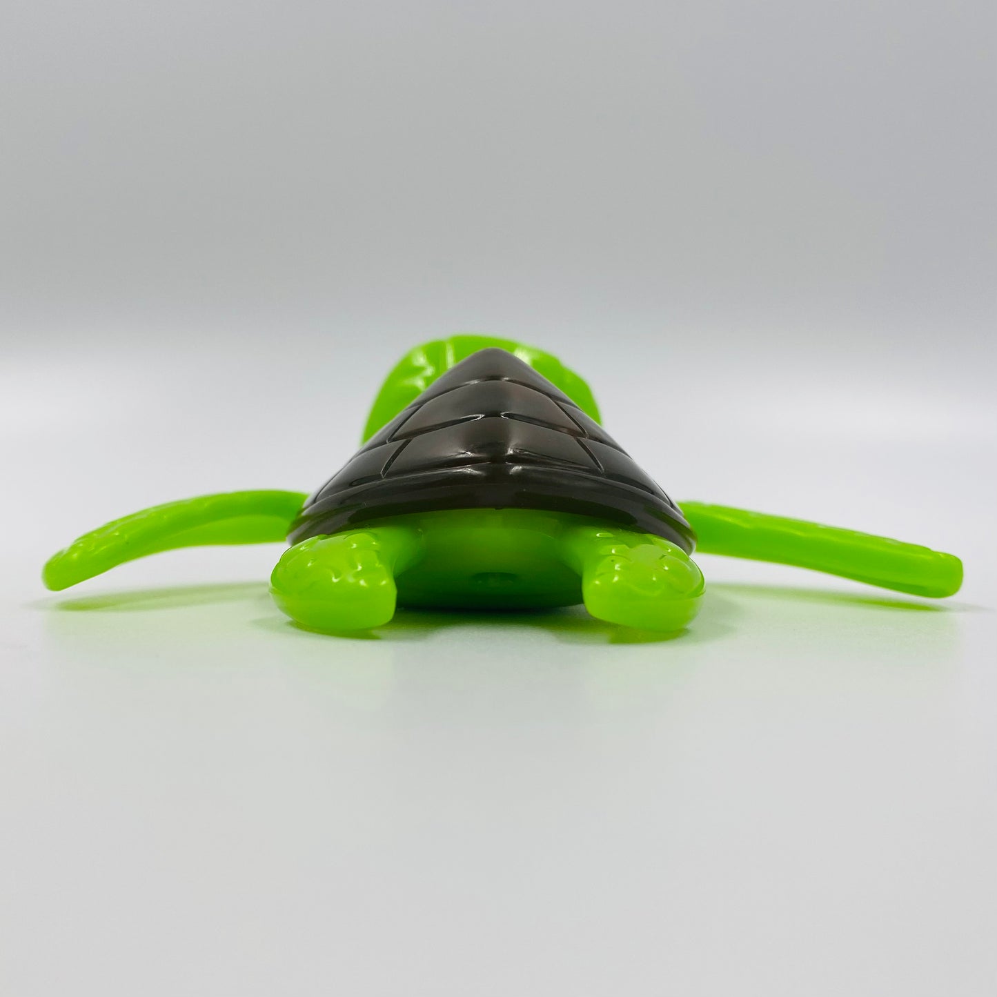 Finding Nemo Squirt the turtle McDonald's Happy Meal toy (2003) loose