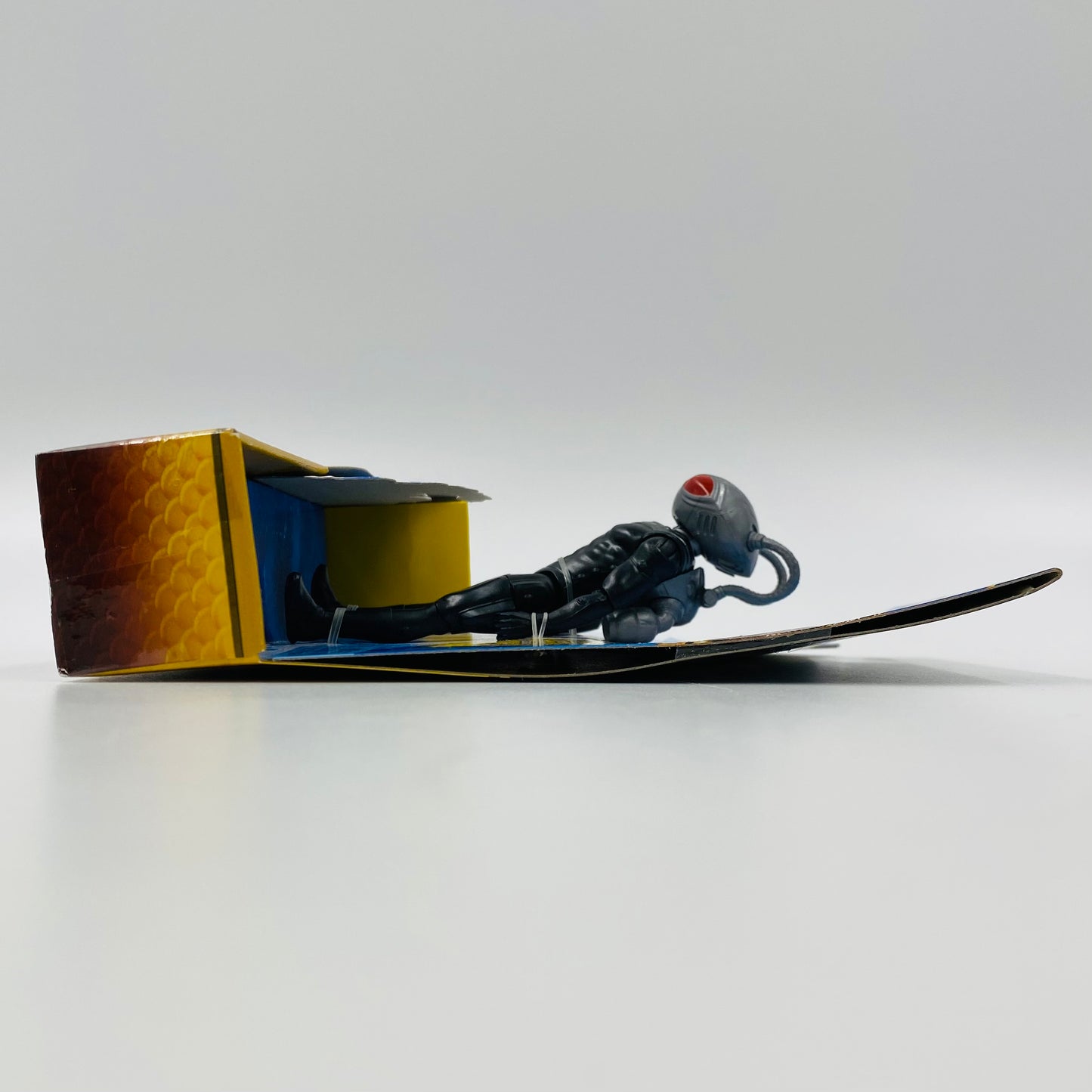 Aquaman and the Lost Kingdom Black Manta carded 4” action figure (2023) Spin Master