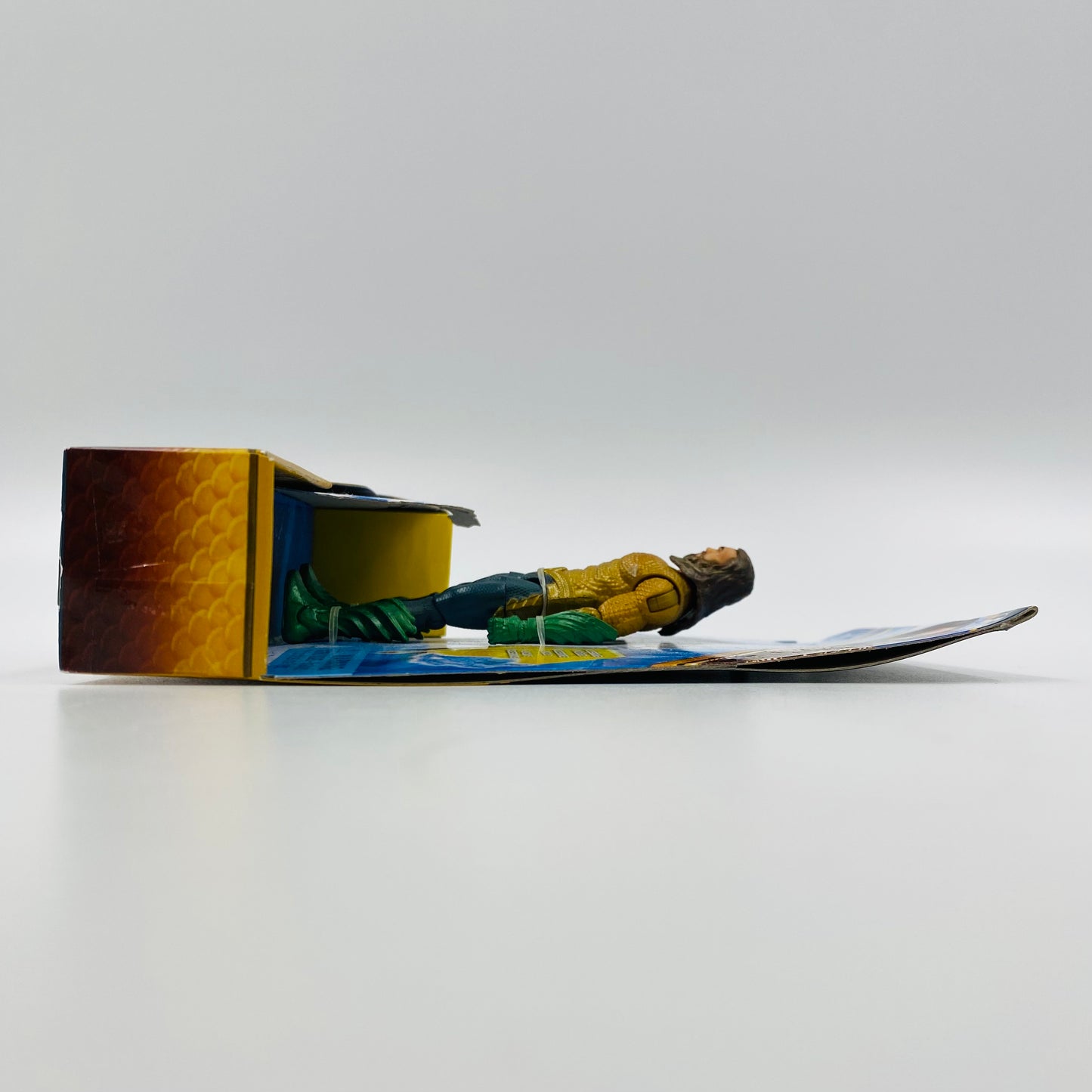 Aquaman and the Lost Kingdom Aquaman carded 4” action figure (2023) Spin Master