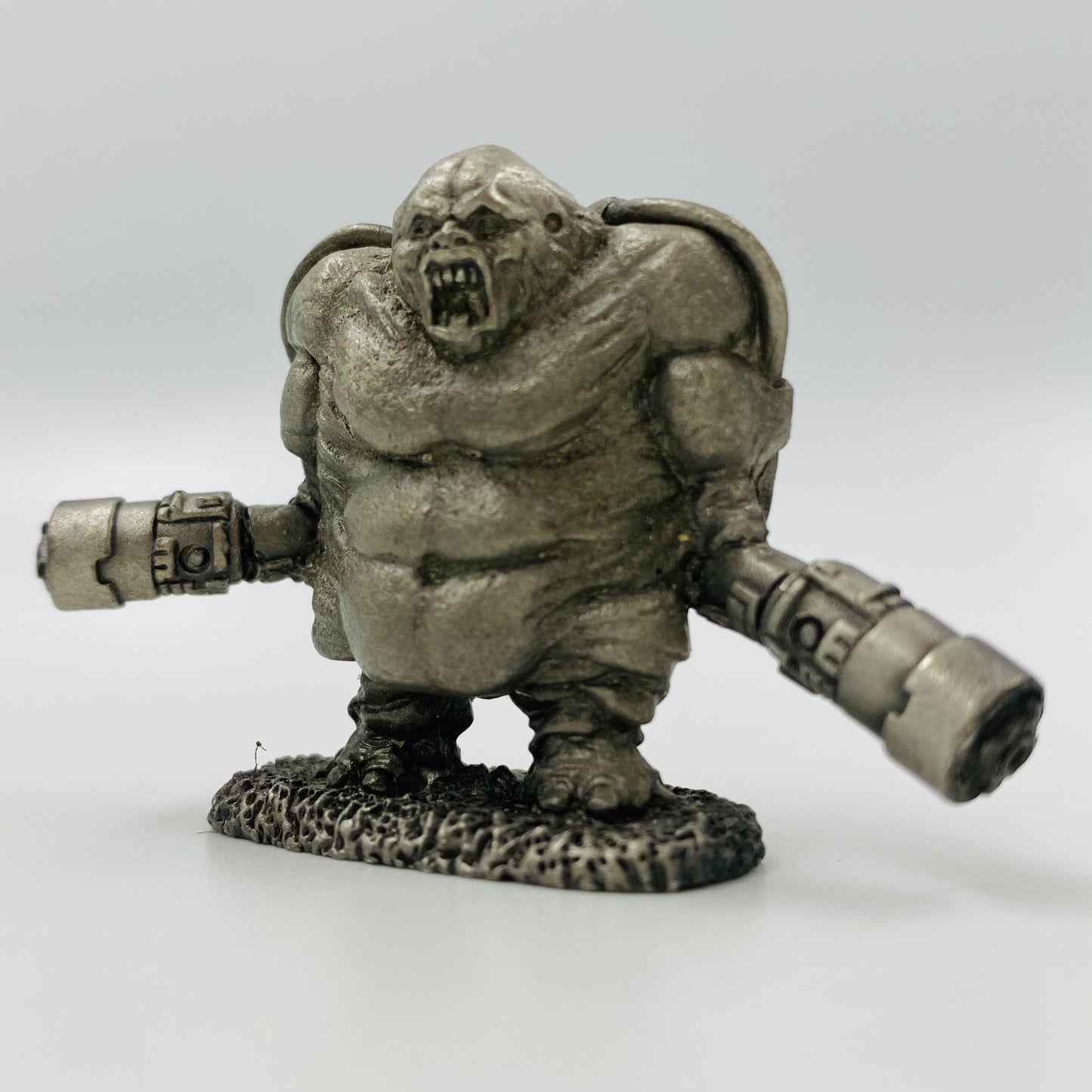Doom Mancubus loose 1.5” pewter miniature figurine (1997) Reaper Miniatures 66610
