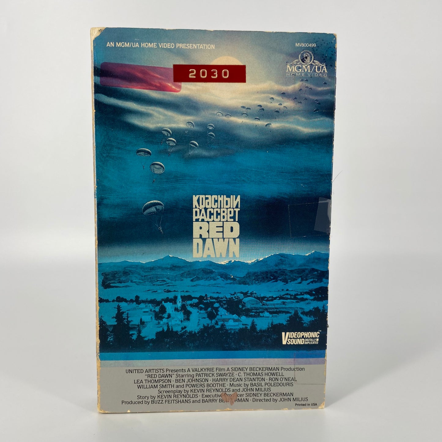 Red Dawn VHS tape (1985) MGM/UA Home Video