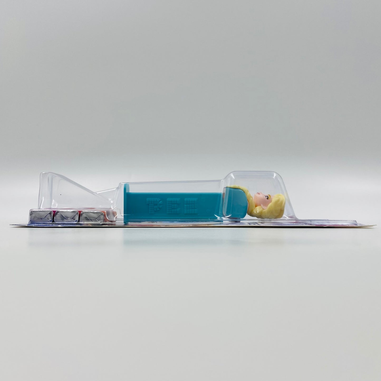 Frozen Elsa PEZ dispenser (2014) carded 7.5 China