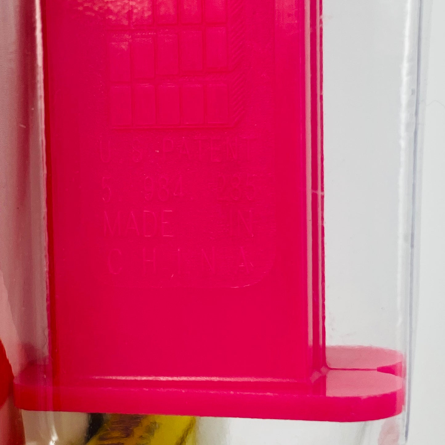 Disney Mickey Mouse & Friends Minnie Mouse (stylish) PEZ dispenser (2016) carded 5.9 China