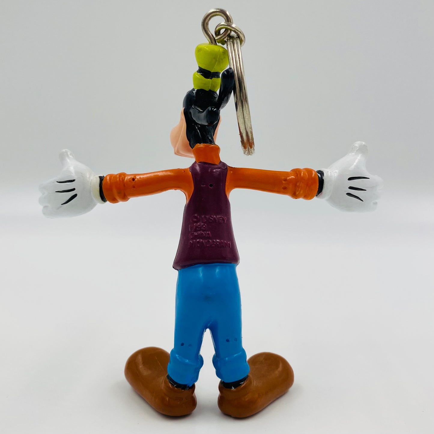 Disney Goofy 4” bendy figurine keychain (1993) Monogram