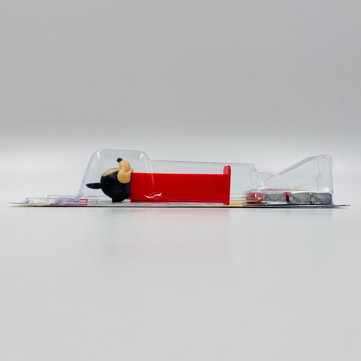 Disney Mickey Mouse & Friends Mickey Mouse PEZ dispenser (2020) carded 7.5 Vietnam