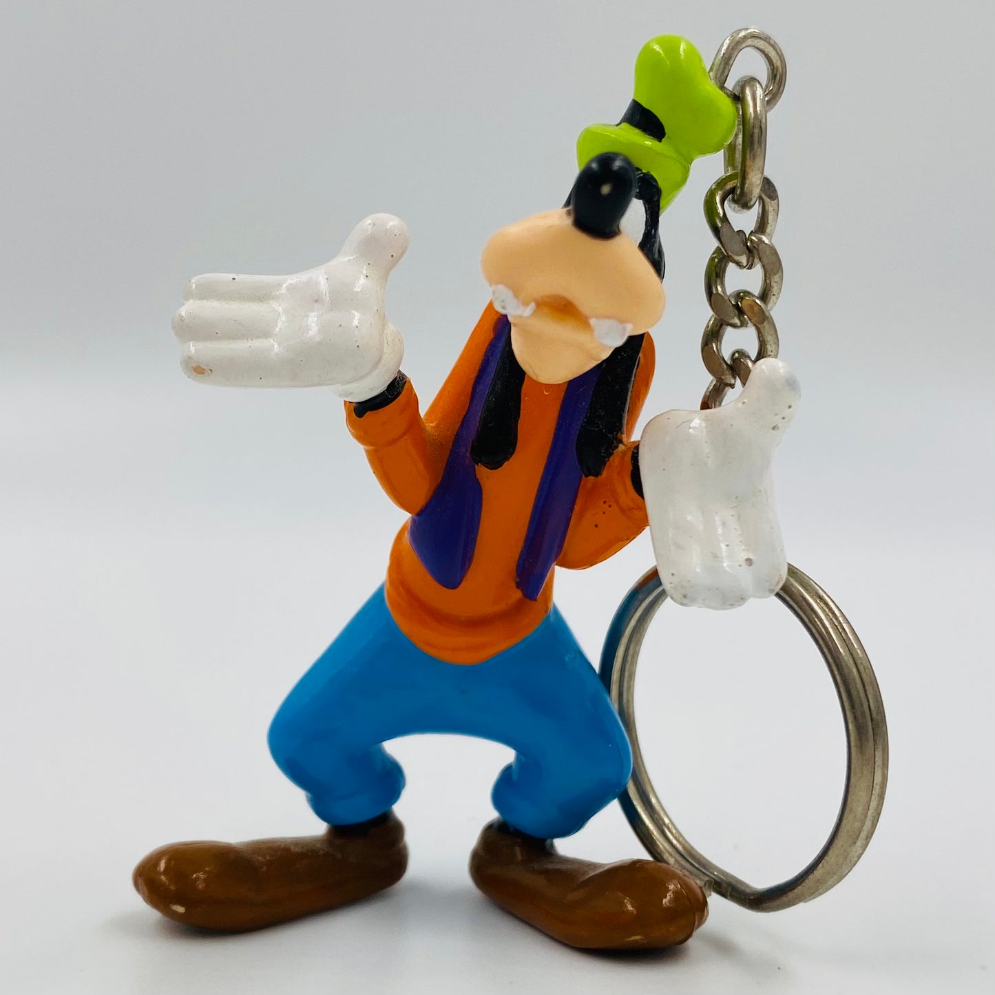 Disney Goofy 2.5" figurine keychain (1990's) Applause