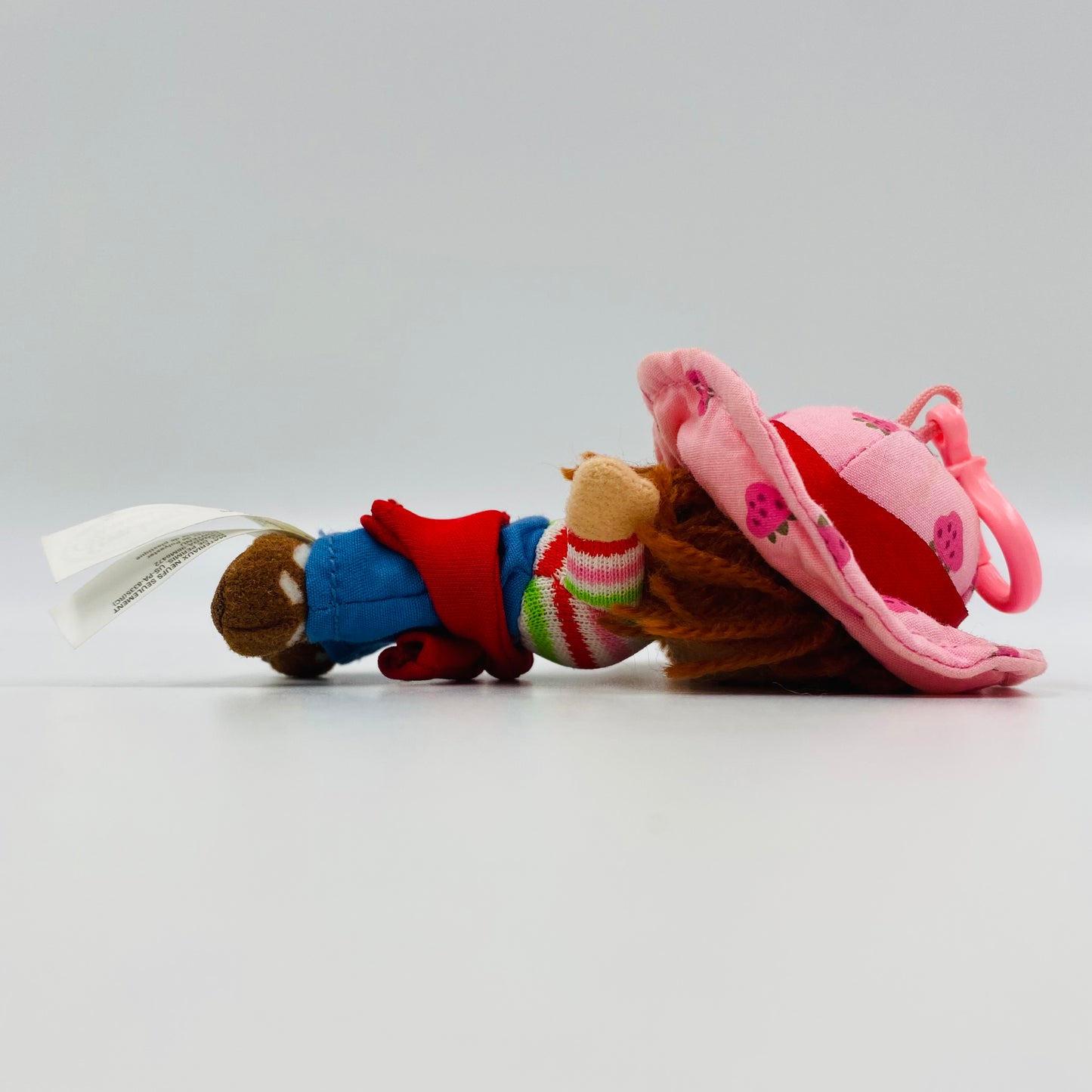 Strawberry Shortcake 4.5” clip-on keychain (2005) Bandai