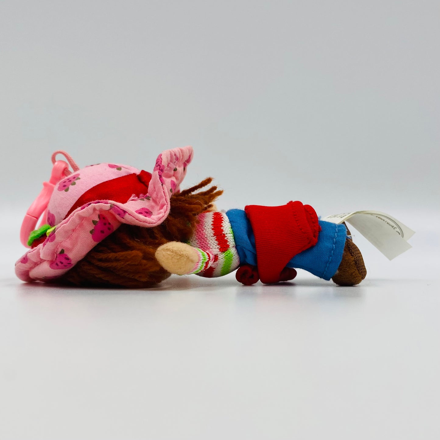 Strawberry Shortcake 4.5” clip-on keychain (2005) Bandai