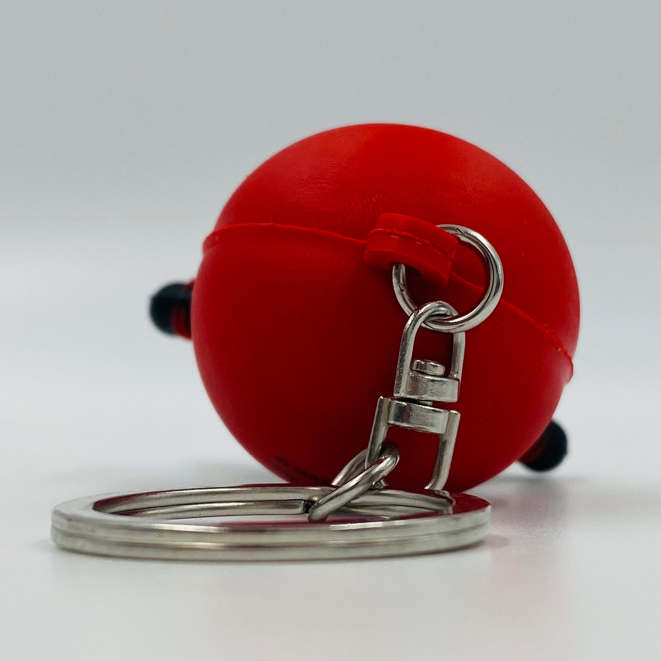 Marvel Collector Keyring Series 4 Red Skull Figural Bag Clip 2.5” keychain (2015) Monogram