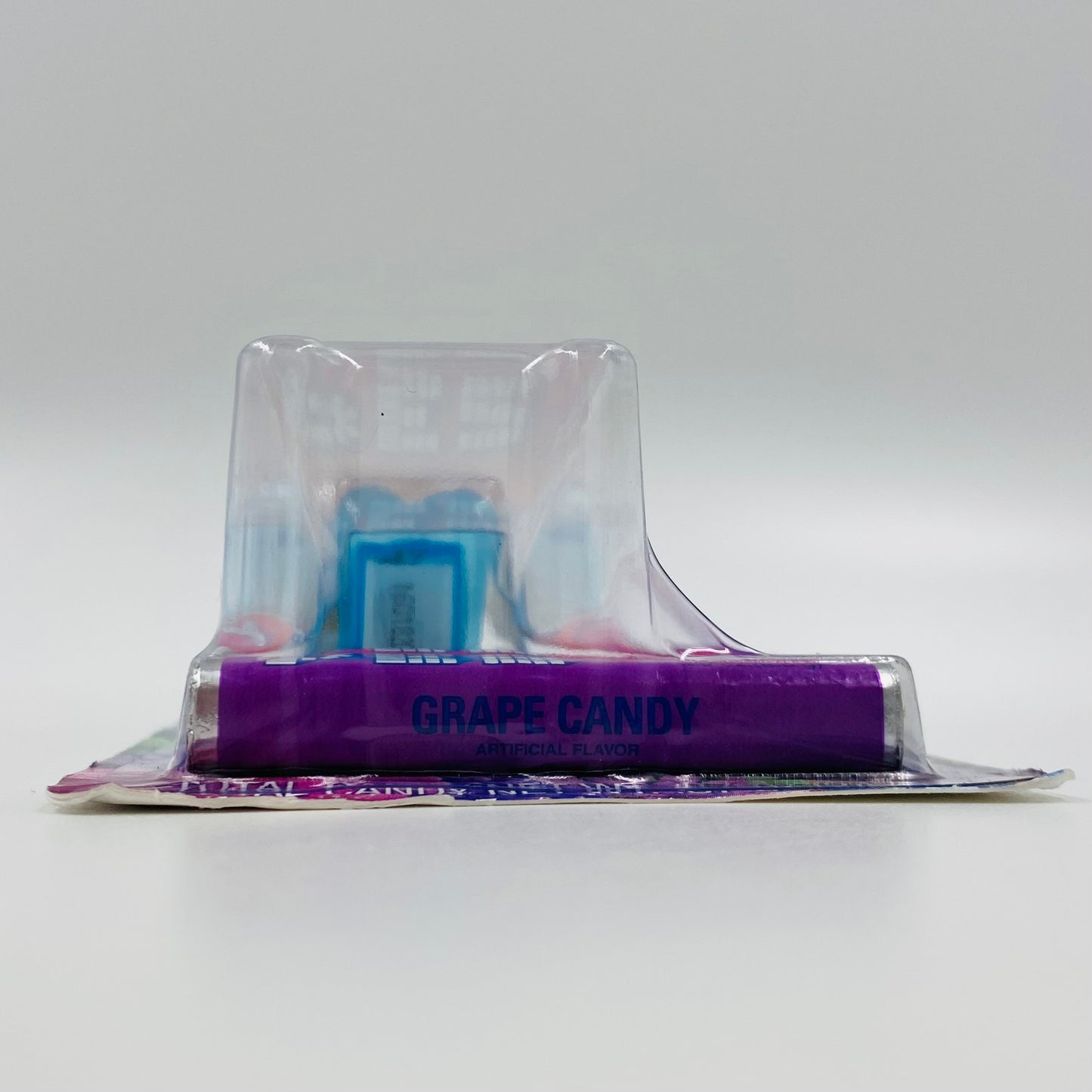 Finding Dory Bailey Beluga clear stem PEZ dispenser (2016) carded 7.5 China