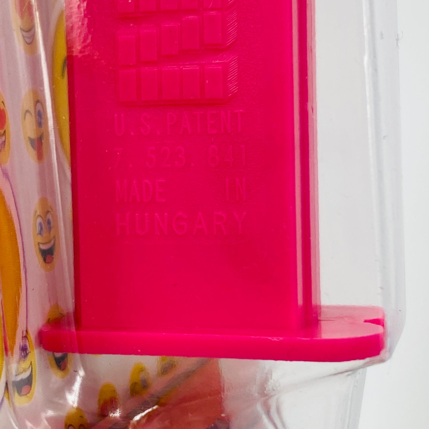 PEZemojis Sparkling Heart PEZ dispenser (2018) carded 7.5 Hungary