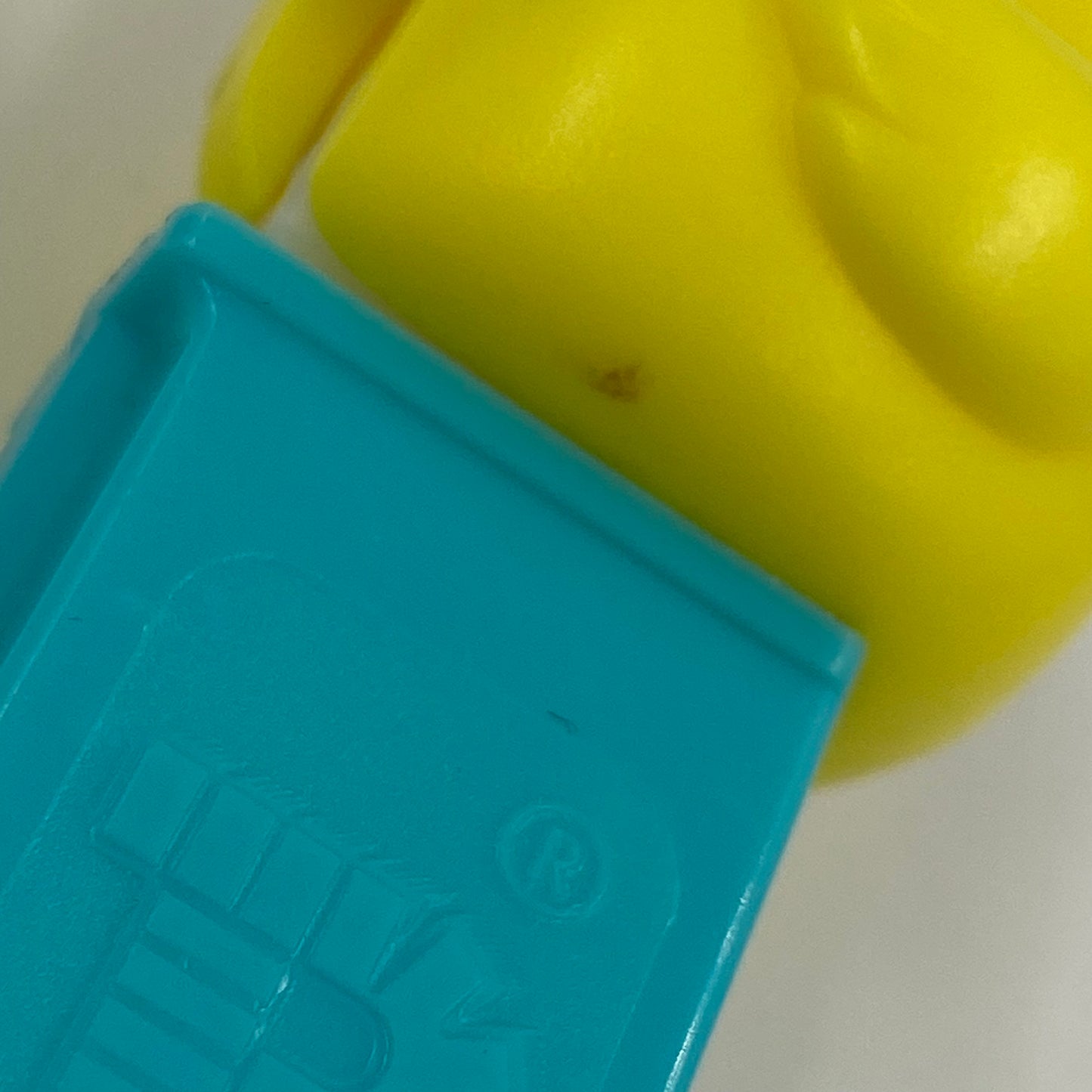 Easter Duck PEZ dispenser (2009) loose