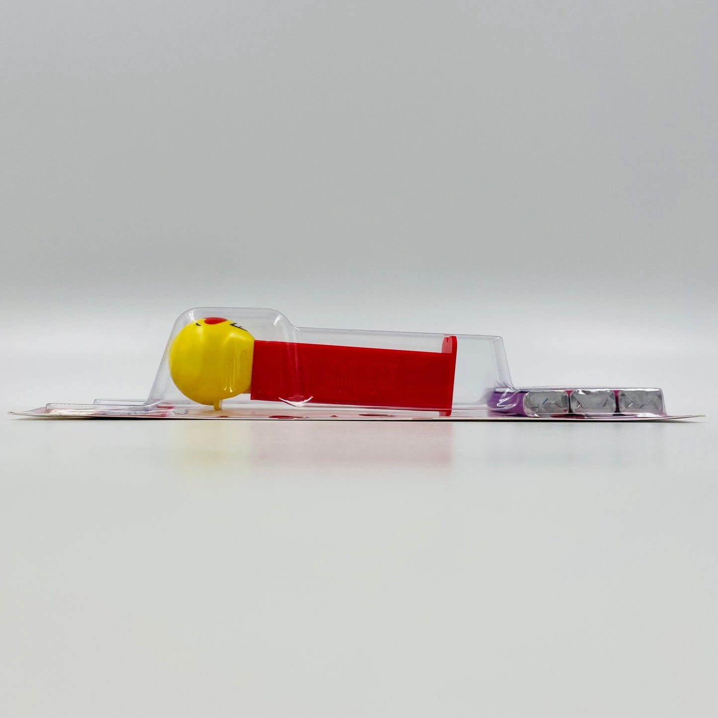 PEZemojis Love PEZ dispenser (2015) carded 7.5 Hungary