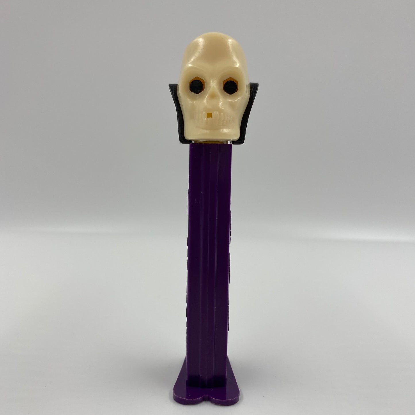 Halloween Skull PEZ dispenser (1991) loose