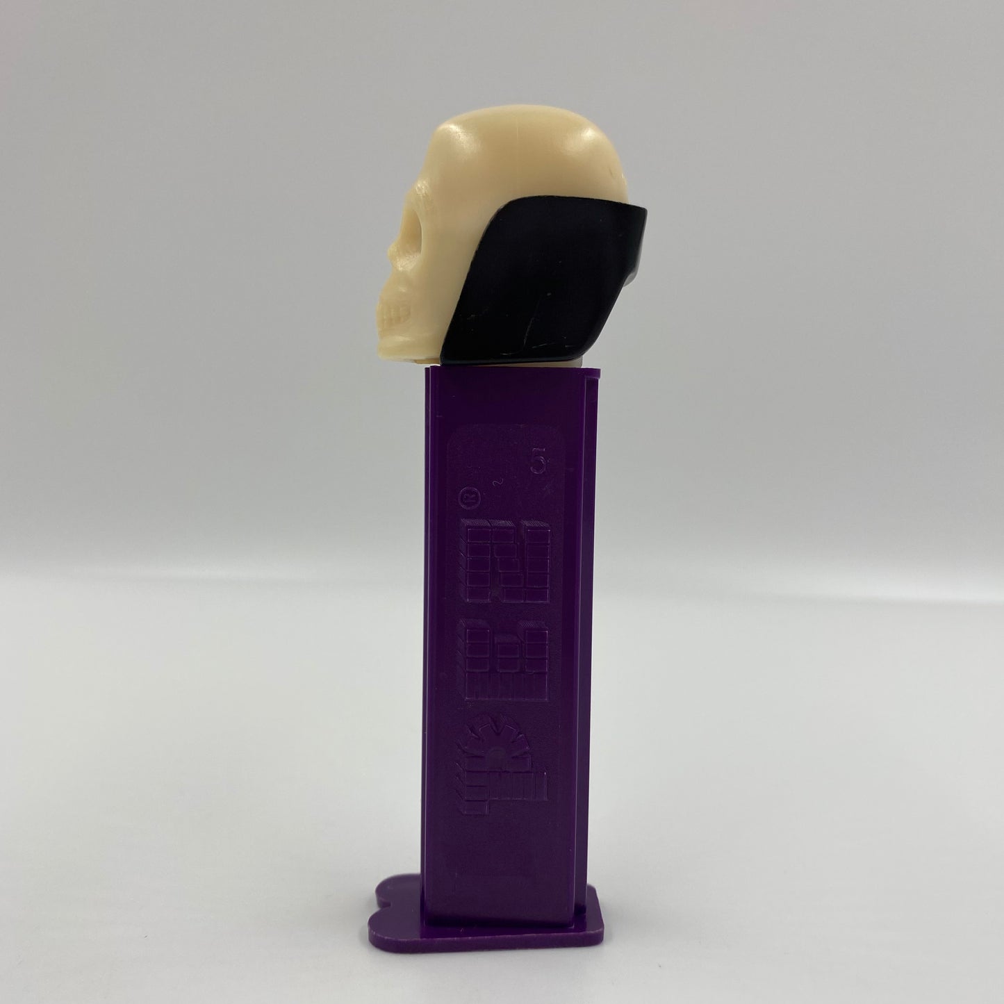 Halloween Skull PEZ dispenser (1991) loose