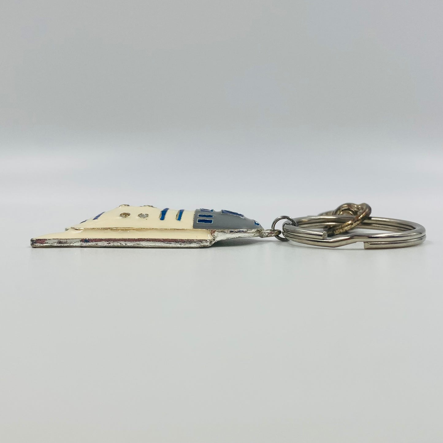 Star Wars R2-D2 custom 2” metal keychain