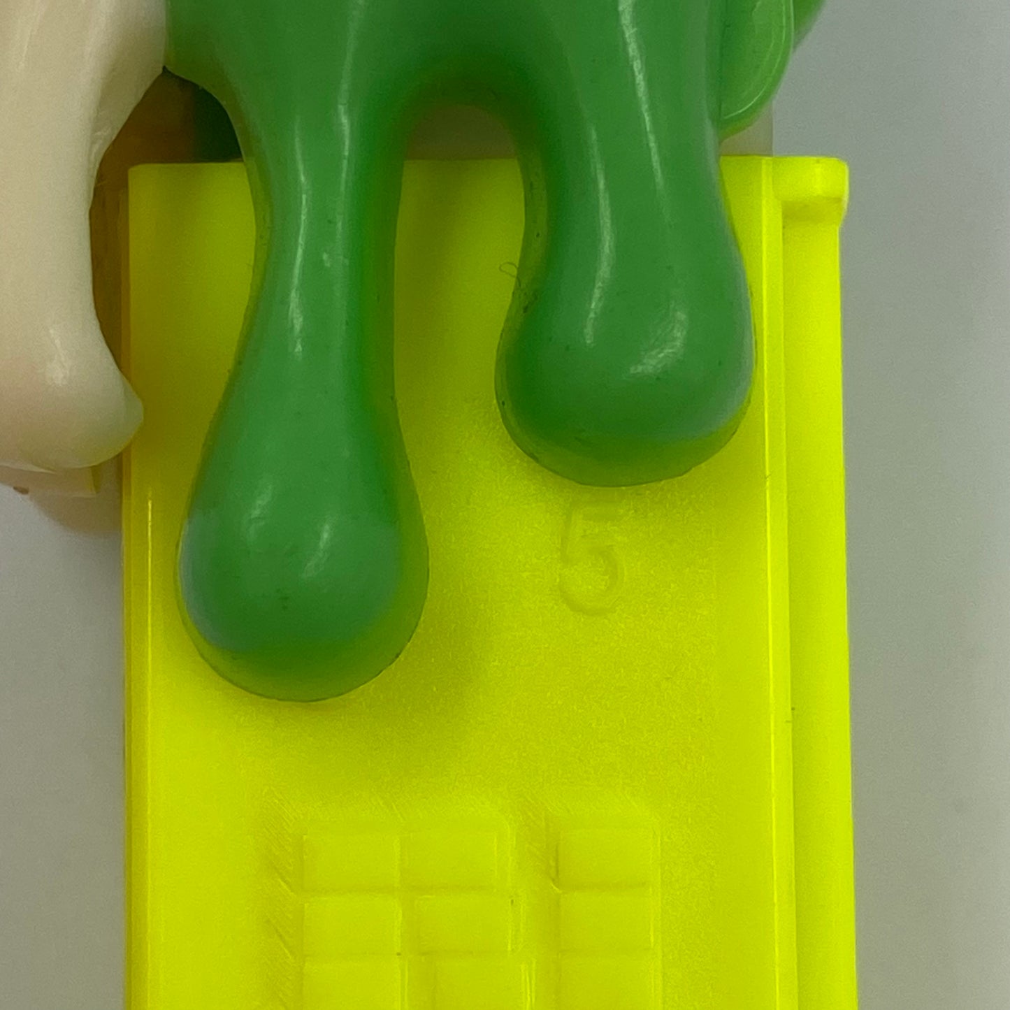 Halloween Slimey Sid Ghost PEZ dispenser (1999) loose