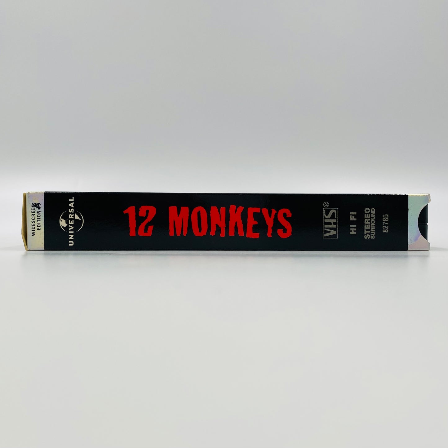 12 Monkeys widescreen edition VHS tape with window decal/sticker (1997) Universal