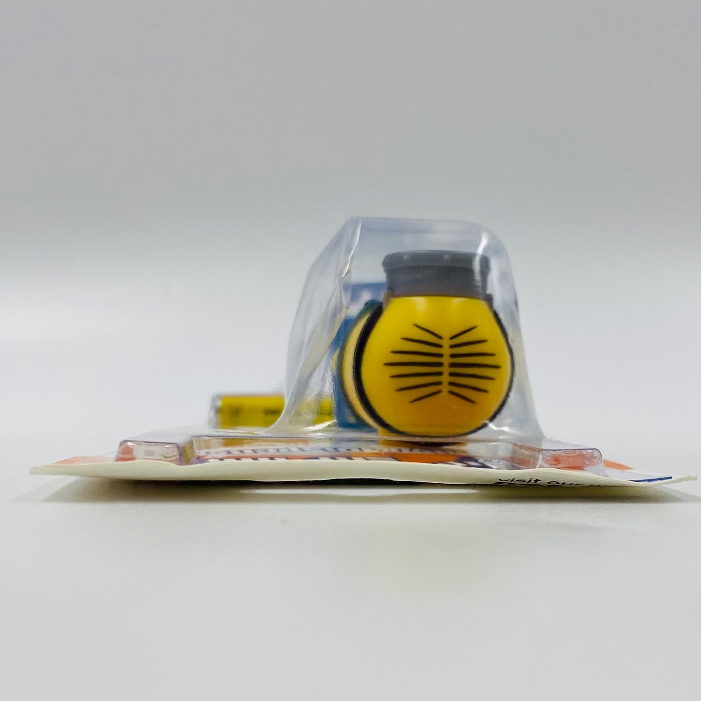 Despicable Me Minion Stuart PEZ dispenser (2015) carded 5.9 China