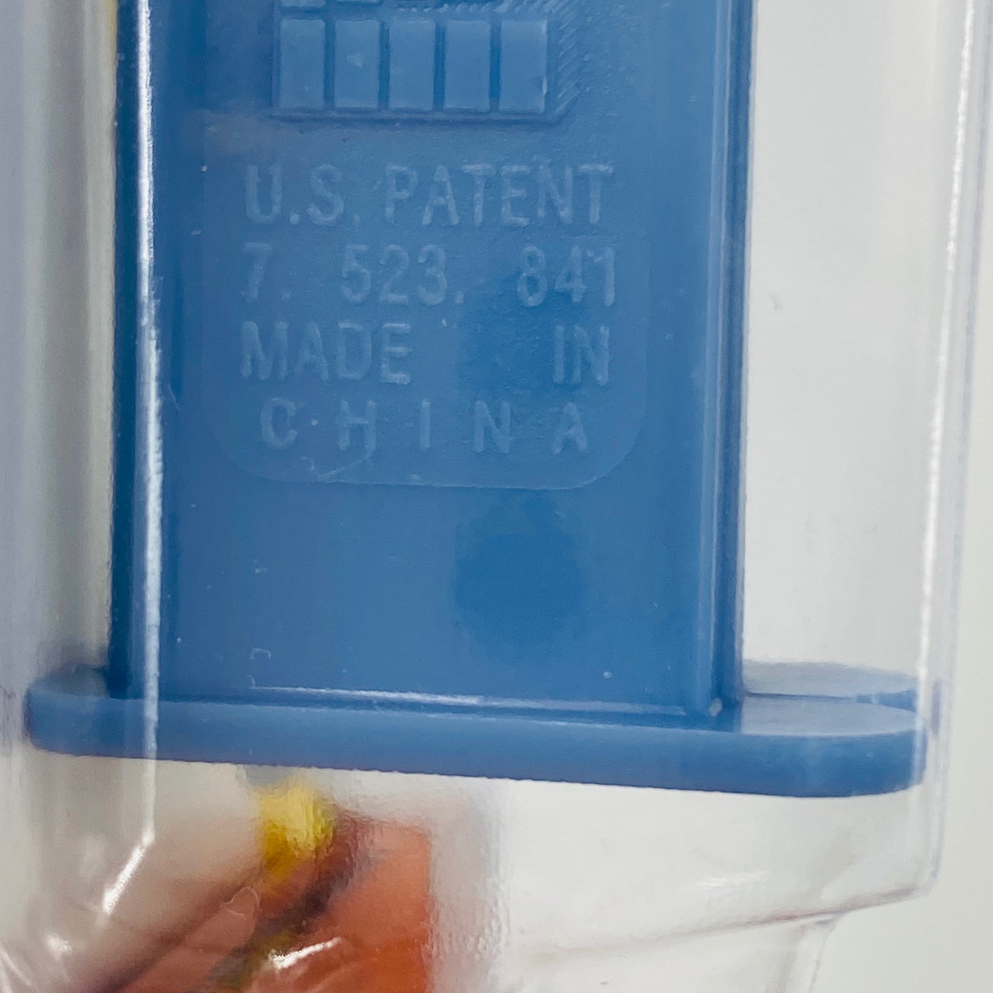 Despicable Me Minion Dave PEZ dispenser (2015) carded 7.5 China