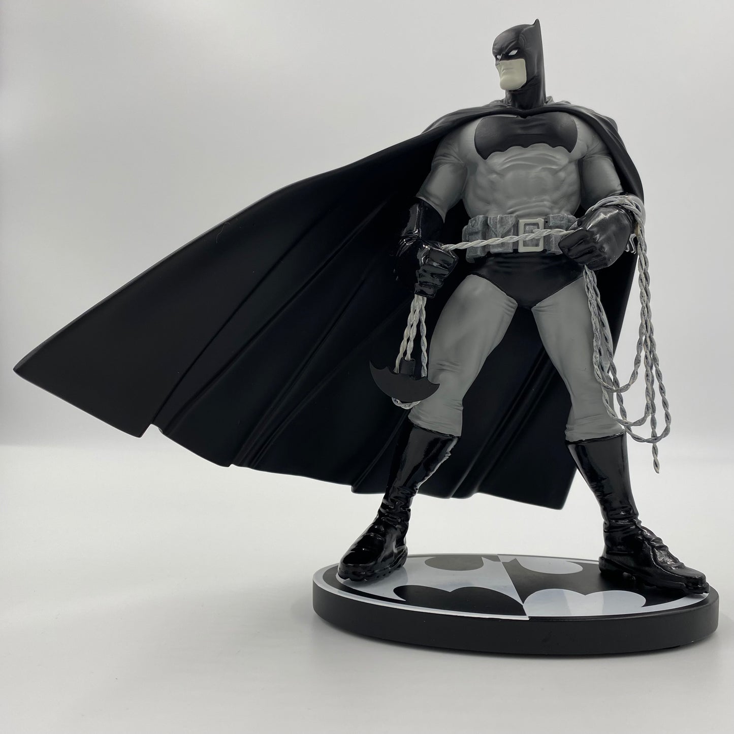 Batman Black & White Frank Miller statue (2007) DC Direct