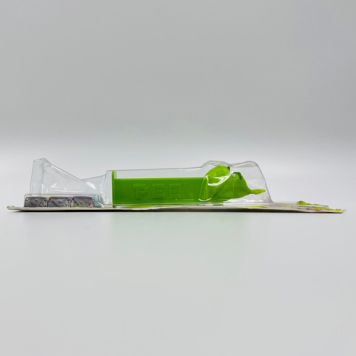 The Grinch PEZ dispenser (2018) carded 7.5 China