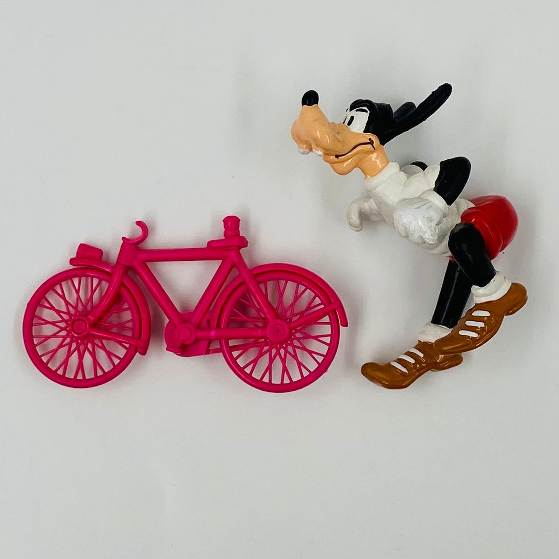 Disney Goofy (cyclist) 3“ figurine Bullyland