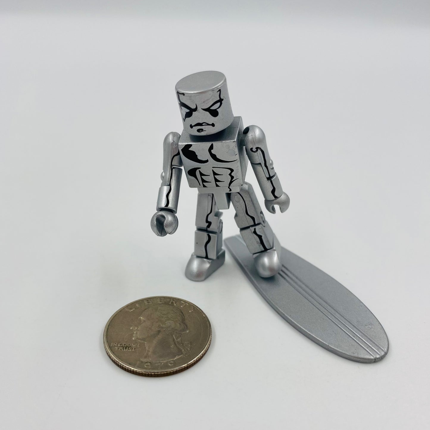 Minimates Marvel Universe Silver Surfer loose 2" action figure (2003) Diamond Select Toys & Art Asylum