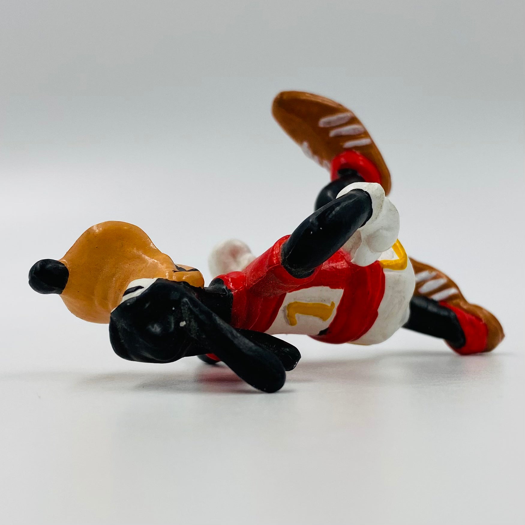 Goofy Ramp Walker Disney Goofy (walker) 2.75“ figurine Bullyland – Mom and Pop Culture ...