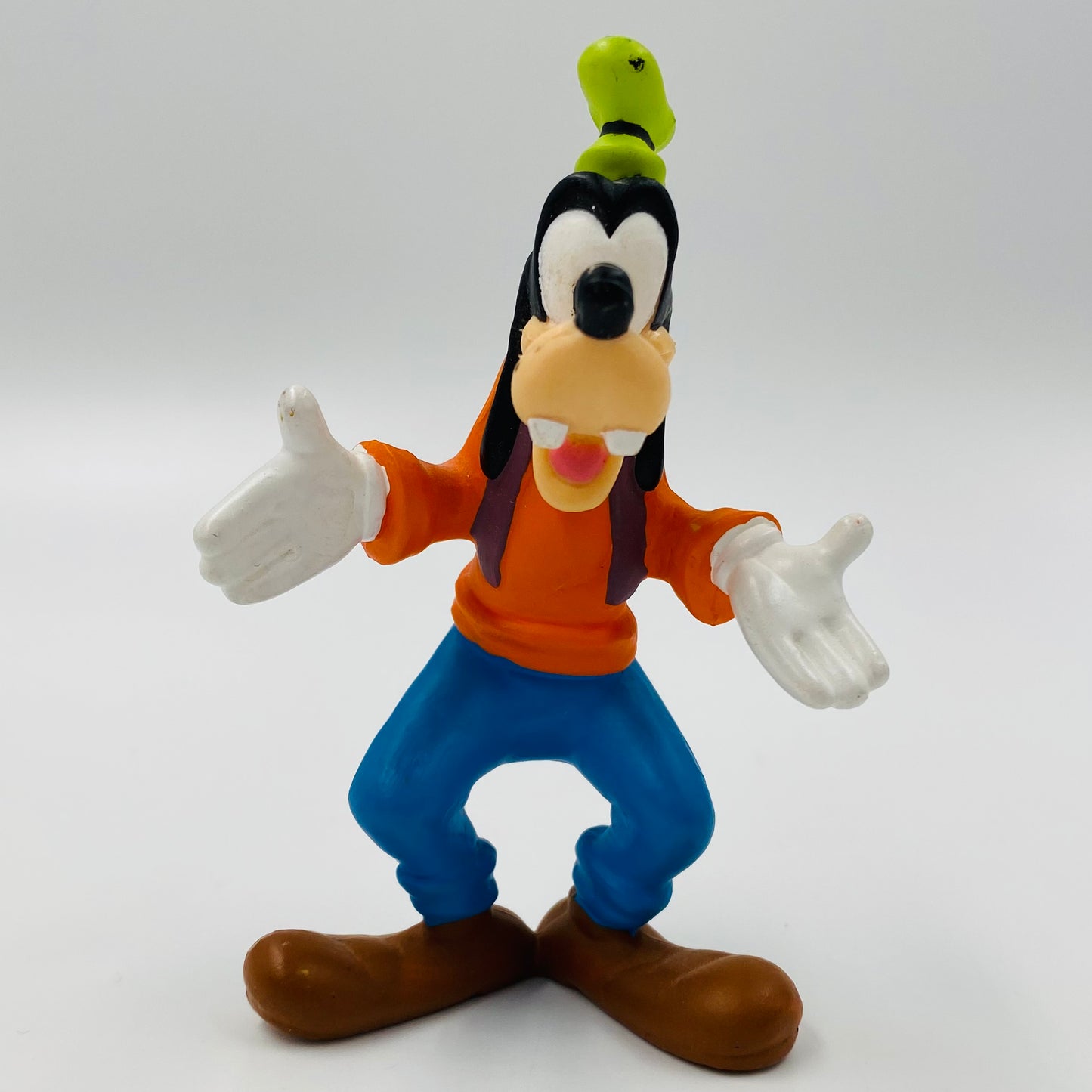 Disney Goofy (shrug) 4“ figurine