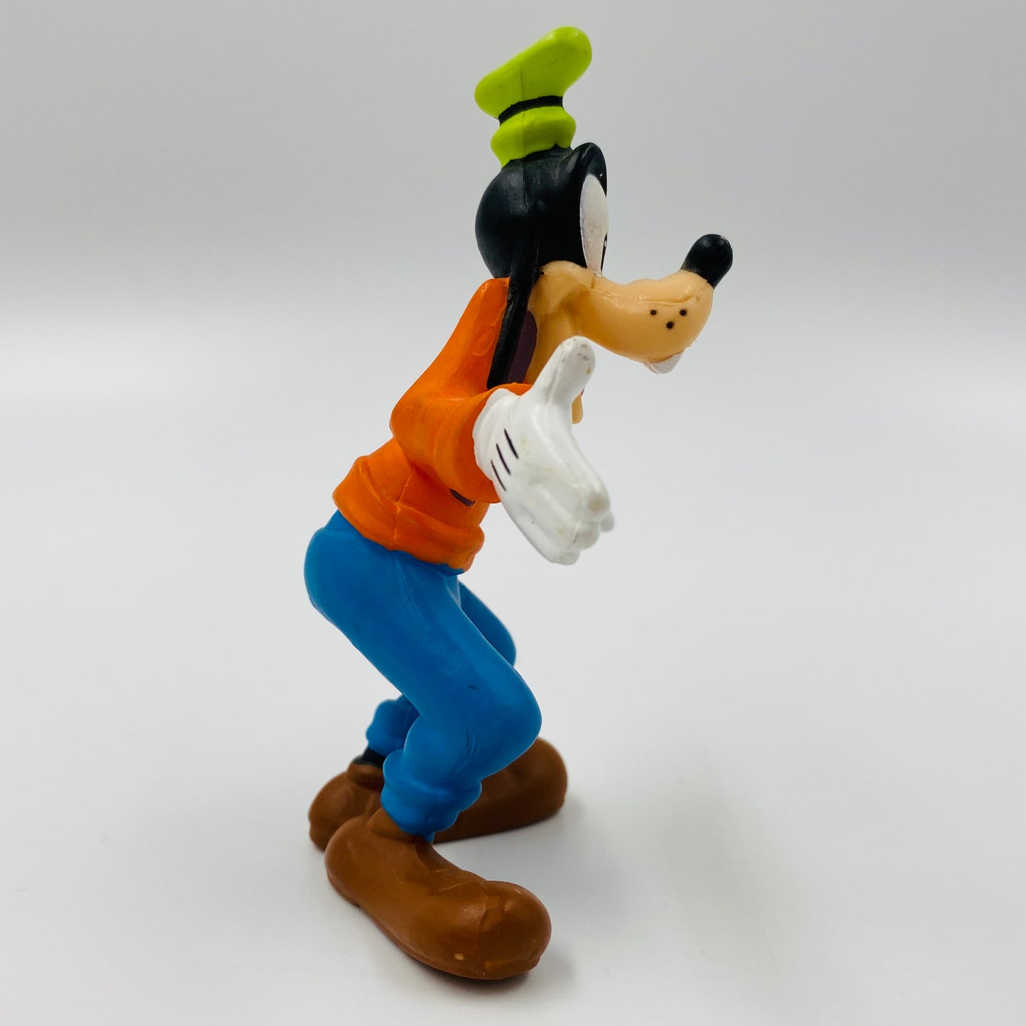 Disney Goofy (shrug) 4“ figurine