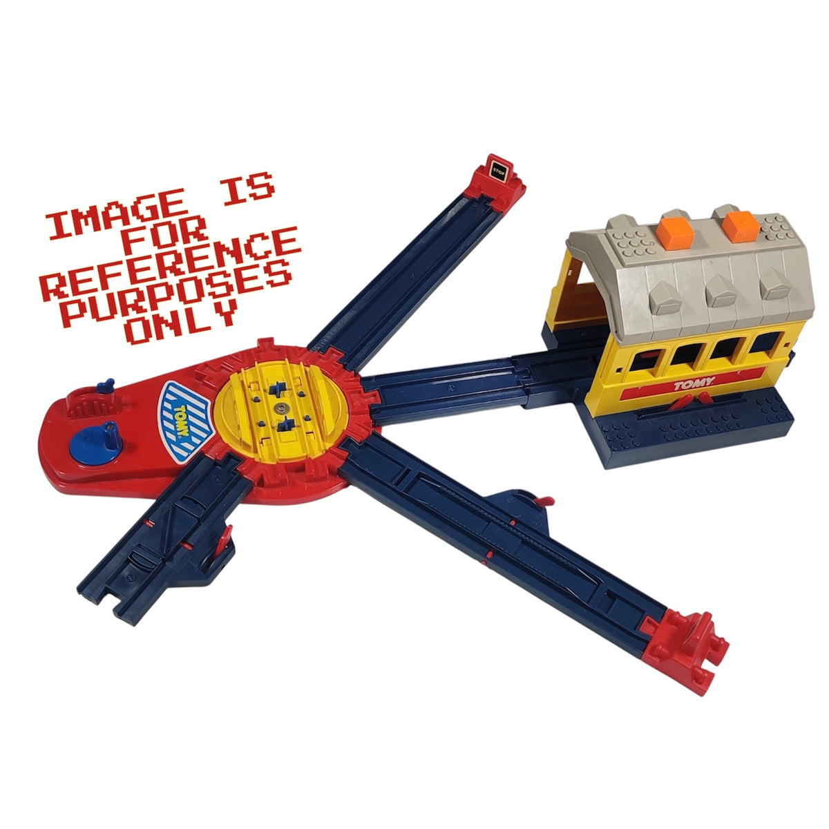 Tomytrain stop and return engine shed base railroad track piece (1989) Tomy